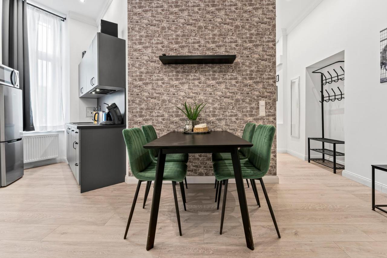The Mierendorf Hinterhaus, 2 Bed Rooms Up To 4 People Berlín Exterior foto